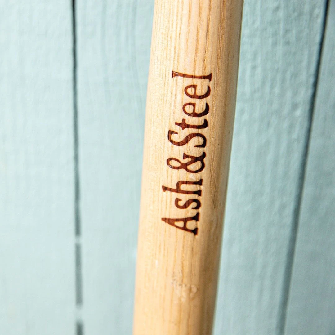 Ash & Steel : Heavy Duty Stainless Steel Garden Hoe With Ash Handle - Image 2