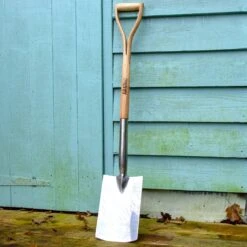 Ash & Steel : Heavy Duty Stainless Steel Garden Digging Spade With Ash Handle